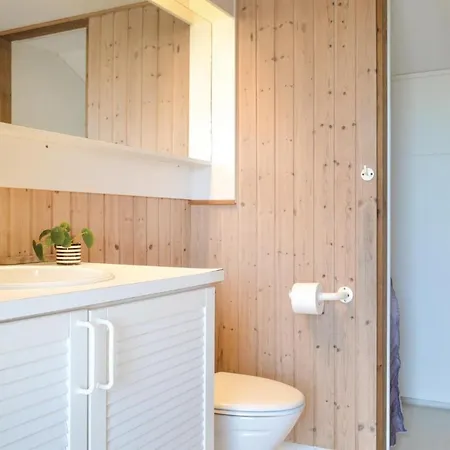 Lovely In Hvide Sande With Kitchen Nyaraló *